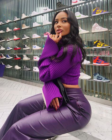 All Glory To God, Glory To God, Model Outfit, Black Femininity, Effortlessly Chic Outfits, Purple Outfits, Girls Outfits, Stay Classy, Purple Aesthetic