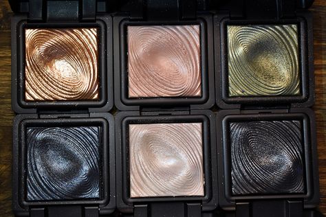 KIKO Water Eyeshadow Kiko Water Eyeshadow, Water Eyeshadow, Make Up Inspo, Kiko Milano, Eyeshadow Palettes, Makati, Makeup Palette, Pretty Makeup, Cute Makeup