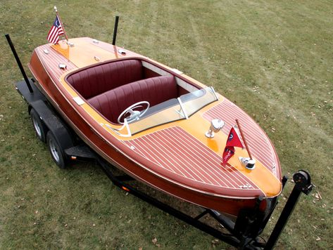 Chris Craft Wood Boats, Chris Craft Runabout, Classic Boats For Sale, Wooden Boats For Sale, Wooden Speed Boats, Mahogany Boat, Utility Boat, Chris Craft Boats, Runabout Boat