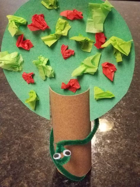 Adam and Eve Sin Craft - Toilet paper tube tree trunk, green paper circle treetop with tissue paper leaves and fruit and a pipe cleaner snake. Adam And Eve Craft, Sunday School Projects, Bible Crafts Sunday School, Preschool Bible Lessons, Paper Circle, Children's Church Crafts, Bible Story Crafts, Sunday School Kids, Sunday School Crafts For Kids