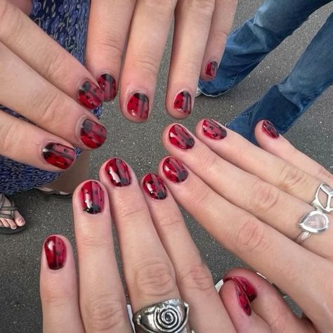 Nail Inspo Indie, Short Nails Funky Design, Easy Funky Nails, Short Artsy Nails, Short Nail Designs Red, Ladybug Nails Designs, Twee Nails, Indie Nail Designs, Edgy Halloween Nails