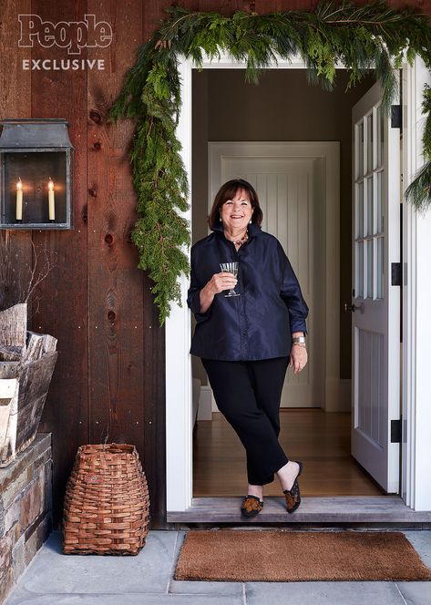 Ina Garten's Paris Travel Guide | PEOPLE.com Ina Garden, Barefoot Contessa Recipes, Hampton Home, Entertaining Tips, Ina Garten Recipes, Paris Travel Guide, Barefoot Contessa, Hamptons House, Design Your Life