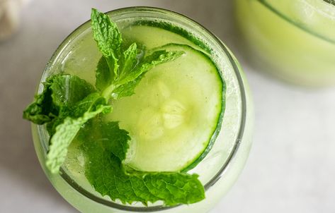 Spritz Drink, Spritzer Recipes, Basil Lemonade, Easy Breakfast Brunch, Lemon Diet, Dessert Smoothie, Lunch Appetizers, Cucumber Recipes, Agua Fresca