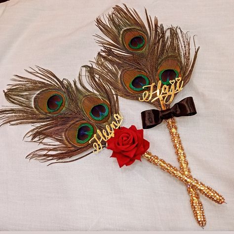 Get your Nikah pens Customized with your names. Contact for order. Instagram account user name: rohina_77 Dm for order Nikah Pen Design, Nikha Pen Decoration, Nikah Pen Ideas, Nikha Pen Design, Wedding Pen Ideas, Mehndi Plates Ideas Pakistani, Nikah Pen Decoration Ideas, Nikah Decorations, Juno Tattoo