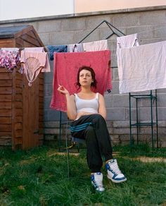 Margies backyard Doing Laundry Aesthetic, Doug Dubois, Woman Doing Laundry, Waiting Photography, Laundry Photography, Laundry Aesthetic, Narrative Photography, Clothes Hanging, 일본 패션