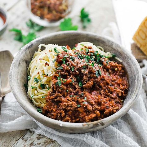 Homemade Spaghetti Meat Sauce, Pomodoro Sauce Recipe, Best Spaghetti Sauce, Homemade Spaghetti Sauce Recipe, Canned Spaghetti Sauce, Chef Billy Parisi, Billy Parisi, Spaghetti Meat Sauce, Spaghetti Sauce Recipe