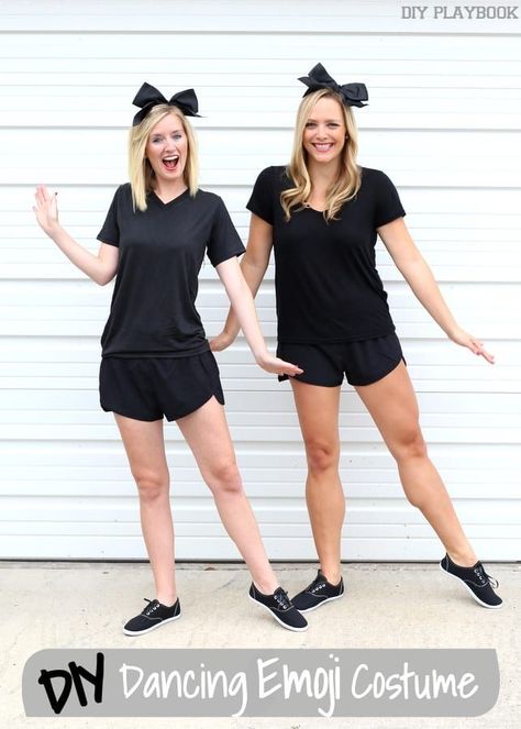 Embrace the beauty of an all black Halloween costume with these easy ideas. #halloween #halloweencostumes #allblackoutfit Maddie Costume, Emoji Halloween Costume, All Black Halloween Costume, Last Minute Diy Costumes, Emoji Costume, Easy Halloween Costumes For Women, Black Halloween Costumes, Friend Costumes, School Costume