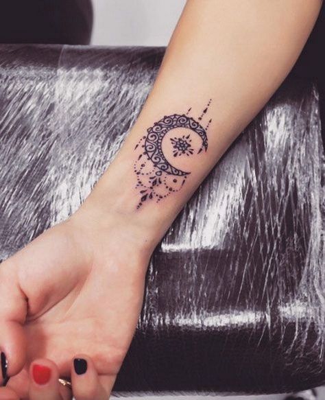 Ornament Moon Tattoo on Wrist. Moon Wrist Tattoo, Unique Small Tattoo, Stylish Tattoo, Wrist Tattoos For Guys, Moon Tattoo Designs, Small Girl Tattoos, Small Wrist Tattoos, Wrist Tattoos For Women, Arm Tattoos For Women