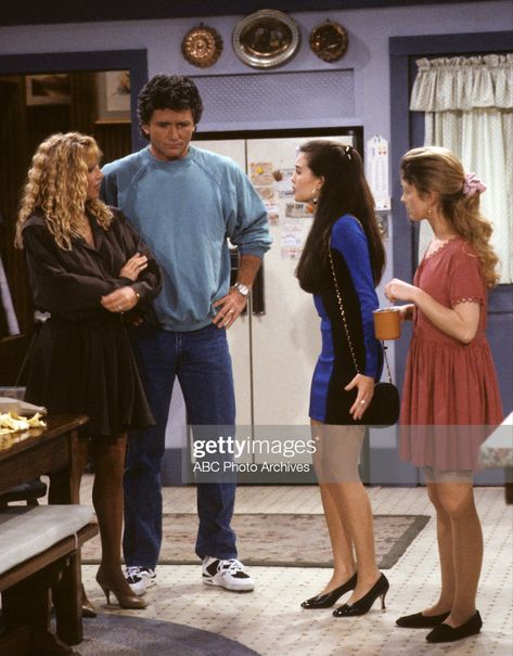 STEP BY STEP - "Beauty Contest" - Airdate: April 24, 1992. ANGELA WATSON, STACI KEANAN Angela Watson, Suzanne Somers, Abc Photo, Young Sheldon, Classic Television, 80s Aesthetic, Photo Archive, Academic Dress, Abc