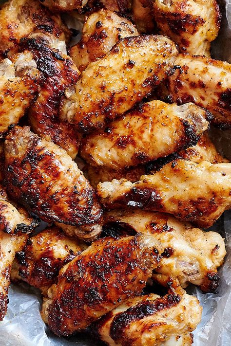 Broiled chicken wings - succulent and delicious, cooked in just 20 minutes. Forget about baked chicken wings. This is the best chicken wings recipe. These are some of the tastiest oven cooked chicken wings, period. Perfect for game days and parties. | cravingtasty.com Broil Chicken Wings, Broiled Wings In Oven, Broiled Chicken Wings, Best Chicken Wings Recipe, Broiled Chicken Thighs, The Best Chicken Wings, Best Chicken Wings, Oven Chicken Wings, Wings Recipe Baked