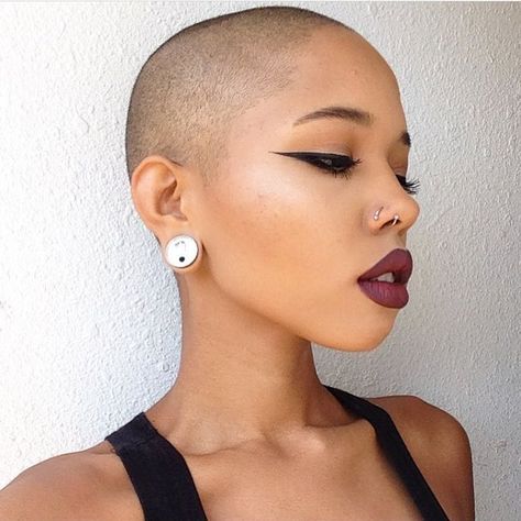 Bald and Beautiful Women   - 19 Stunning Black Women Whose Bald Heads Will Leave You Speechless Bald Haircut, Bald Beauty, Extreme Hairstyles, Short Hair Styles African American, Bald Head Women, Bald Look, Shaved Heads, Bald Girl, Buzz Cuts