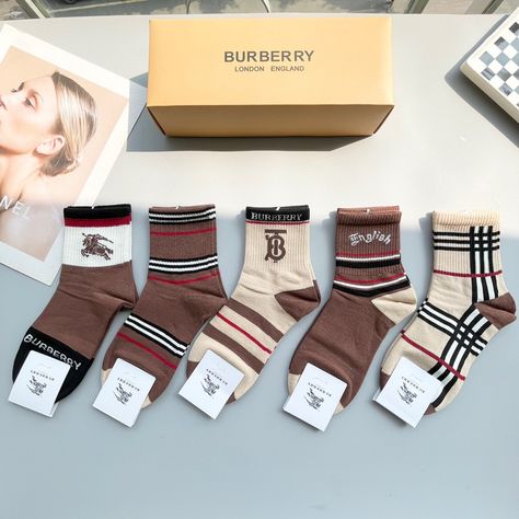 #okify #bagsall #fashion #socks Burberry London, Tube Socks, Fashion Socks, London England, Burberry, Socks