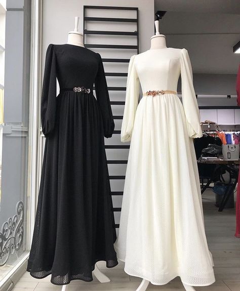 Design Dress Muslim, Prom Dresses For Hijabis, Hijabi Party Dress, Muslim Fashion Dress Gowns, Hijabi Gowns, Dress Lebaran, Baju Kahwin, Gowns Dresses Elegant, Muslim Fashion Dress