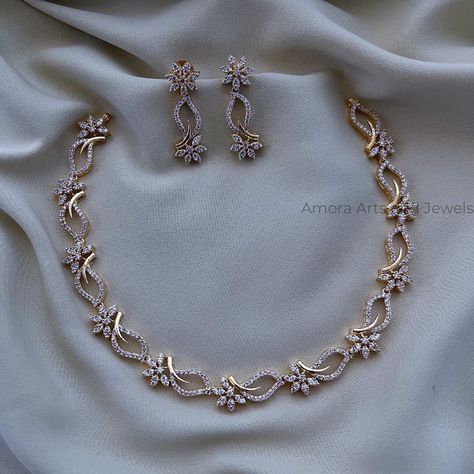 Diamond Necklace Earring Set, Silver Choker Necklace Set, Gold Set Designs Simple, Nekles Design, Modern Gold Jewelry Unique, Gold Jewelry Fashion Unique Necklace, Diamond Necklace Designs Unique, Unique Gold Necklace Designs, Diamond Necklace Set Simple