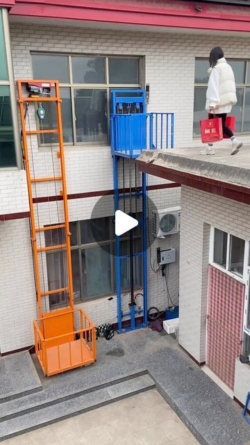 Small Lift In House, House Lift Design, Home Elevator Interior, Outdoor Elevator, Attic Lift, Home Elevators, Freight Elevator, House Lift, Elevator Interior