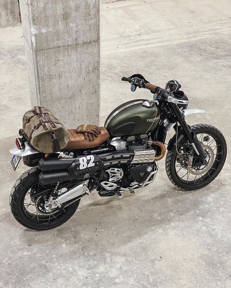 Vintage Motorbike Aesthetic, Vintage Style Motorcycle, Classic Motorcycles Vintage, Vintage Motorcycle Aesthetic, Vintage Moter Cycle, Old Motorcycle Aesthetic, Scrambler Bike, Styling Aesthetic, Motorcycle Cruiser