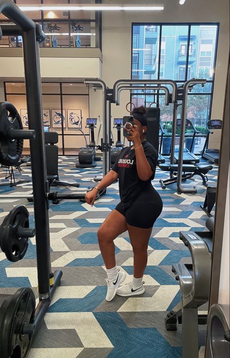 Gym Outfits Black Women, Workout Outfits Black Women, Black Gym Girl, Workout Aesthetic Black Women, Gym Black Women, Black Girls Workout, Gym Aesthetic Black Women, Workout Pics, Vision Bored