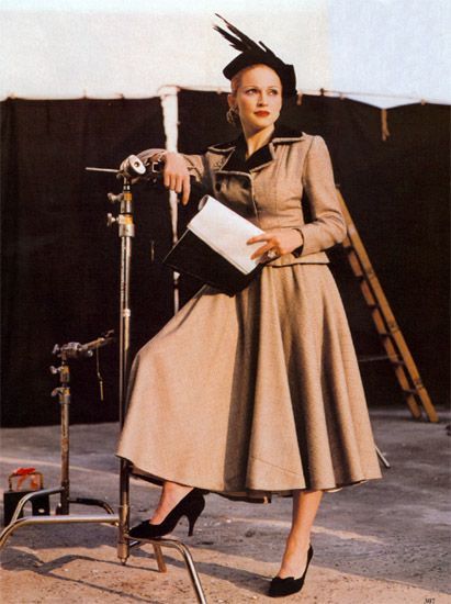 Eva Peron ,her early life Madonna Vogue, Mao Zedong, Madonna Photos, 1940s Outfits, Mario Testino, Steven Meisel, Fur Fashion, Material Girls, Historical Fashion