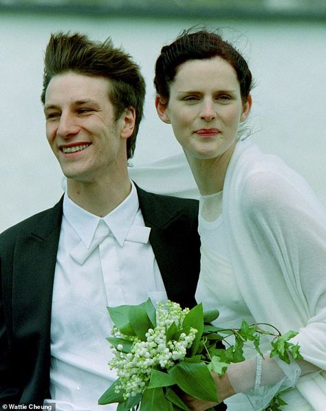 Holiday Wedding Dress, Union Jack Dress, Mitford Sisters, Isabella Blow, Wedding Party Photography, Duke Of Devonshire, The Human Heart, Stella Tennant, Androgynous Look