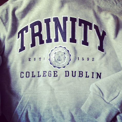 Trinity Dublin, Irish Goodbye, Ireland Aesthetic, Moving To Ireland, 10 Year Plan, Law School Inspiration, Trinity College Dublin, College Sweater, College Motivation