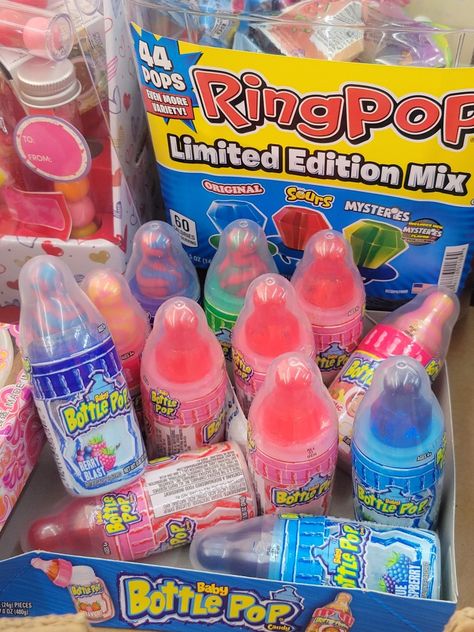 baby bottle pop Push Pop Candy, 31 Birthday, July Outfits, Push Pop, 31st Birthday, Push Pops, Character Board, Food Board, 4th Of July Outfits