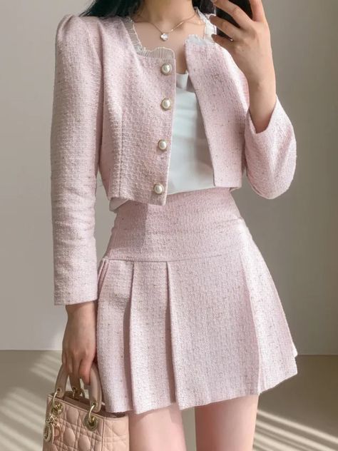 High Quality Korean Fashion Two Piece Set For Women Autumn Sweet Long Sleeve Short Jacket Coat + Cream Single Breasted Tweed Jacket For Spring, Chic Cream Tweed Jacket For Spring, Elegant Spring Tweed Jacket With Pockets, Elegant Beige Tweed Jacket For Spring, Grey Blue Suit, Costume Beige, Rok Mini, Tweed Shorts, Middle Age Fashion