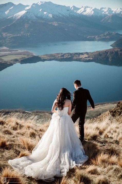 10 Mesmerizing Wedding Destinations in New Zealand Queenstown Elopement, Wedding New Zealand, Queenstown Wedding, Wedding Destinations, Romantic Ideas, Romantic Destinations, New Zealand Travel, Elopement Locations, Elopement Wedding