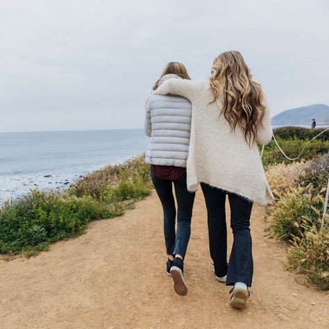 Teen Daughter And Mom, Mother And Teen Daughter Aesthetic, Mom And Teen Daughter Aesthetic, Mom And Teenage Daughter, Mother And Teen Daughter, Mother And Teenage Daughter, Mom And Teen Daughter, Parents And Daughter, Stella Core