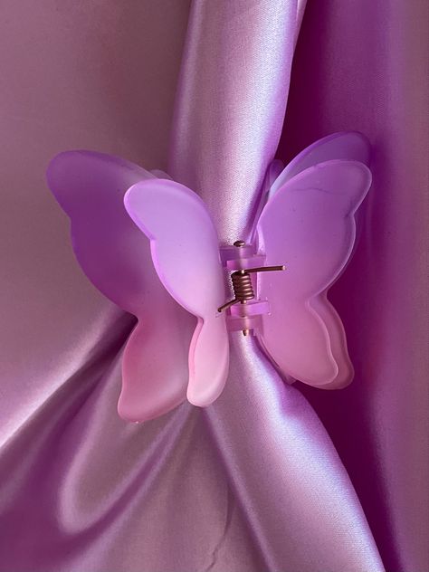 Feminine Things, Piercings Jewelry, Lavender Heart, Butterfly Clips, Girly Accessories, Face Images, All Things Purple, Claw Clips, Claw Clip