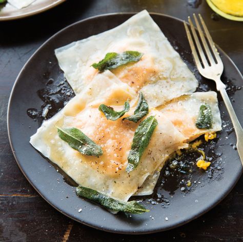 Butternut Squash Ravioli with Sage & Browned Butter Squash Ravioli, Easy Butternut Squash, Homemade Pasta Recipe, Fall Fun Food, Butternut Squash Ravioli, Ravioli Recipe, Fall Dishes, Browned Butter, Fresh Pasta