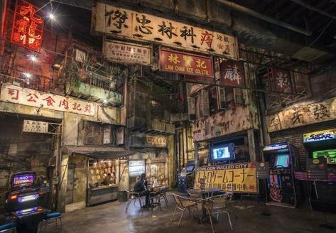 Synthetic urban hell - a video game arcade near Tokyo modelled after Kowloon Walled City | 2021-07-18 Cyberpunk Room, Kowloon Walled City, Magic Realms, Dark City, Walled City, Urban Architecture, Aesthetic Japan, Alien Worlds, Urban Environment