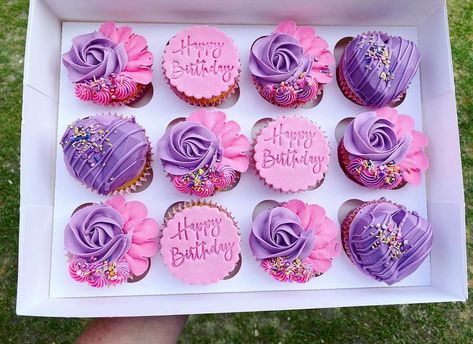 Birthday Cupcakes For Women, Goth Birthday, Purple Cupcakes, Cupcake Decorating Tips, Chocolate Covered Fruit, Cake Decorating For Beginners, 21st Birthday Cakes, Cupcake Cake Designs, Buttercream Cupcakes