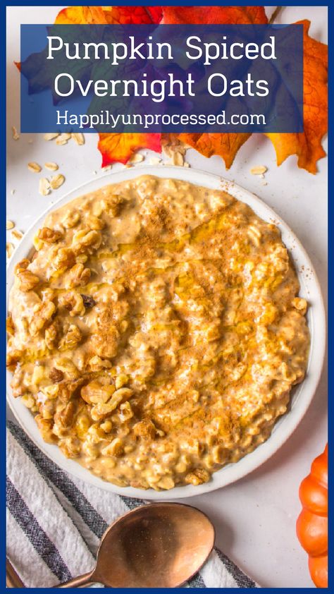 A big bowl of overnight oats infused with pumpkin spice Pumpkin Spice Blend, Pumpkin Overnight Oats, Healthy Oats, Cozy Fall Recipes, Pumpkin Oats, Cheesy Mac And Cheese, Bowl Food, Easy Homemade Recipes, Bariatric Recipes