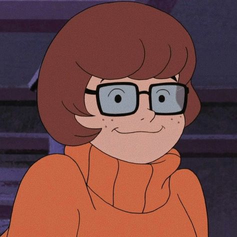 Scooby Doo Velma Aesthetic, Velma Scooby Doo Fanart, Velma Drawing, Vera Scooby Doo, Velma Pfp, Vilma Scooby Doo, Cartoon Characters With Glasses, Scooby Gang, Velma Scooby Doo