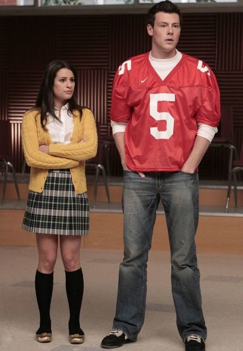 Lea Michele and Cory Monteith begin working together on Glee in 2009, playing the roles of Rachel and Finn. A Timeline Of Their Relationship Finn Glee, Rachel And Finn, Lea And Cory, Lea Michelle, Finn Hudson, Glee Club, Rachel Berry, Ryan Murphy, Cory Monteith