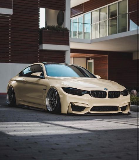 BMW F82 M4 cream slammed Cream Car, M4 F82, Rolls Royce Motor Cars, Bmw Classic Cars, Bmw Motors, Bmw M Power, Bmw Classic, Best Classic Cars, Bmw Motorcycles