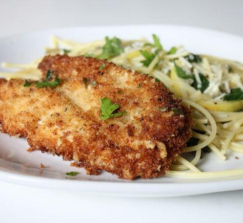 Olive Garden Chicken Crostina Recipe Olive Garden Chicken, Olive Garden Recipes, Chicken Entrees, Parmesan Crusted Chicken, Copycat Restaurant Recipes, Parmesan Crusted, Crusted Chicken, Cook Chicken Breast, Olive Gardens