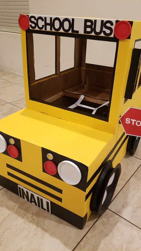 Diy school bus Cardboard Box School Bus, Cocomelon School Bus Diy, Diy Cardboard School Bus, School Bus Box Car, How To Make A School Bus Out Of Boxes, School Bus Out Of Cardboard Boxes, School Bus Cardboard Diy, School Bus Box Diy, School Bus Photo Booth