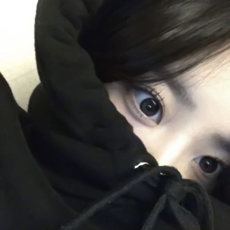 Korean Face, 사진 촬영 포즈, Asian Eyes, Korean Aesthetic, Selfie Ideas Instagram, Uzzlang Girl, Foto Ideas Instagram, Cute Poses