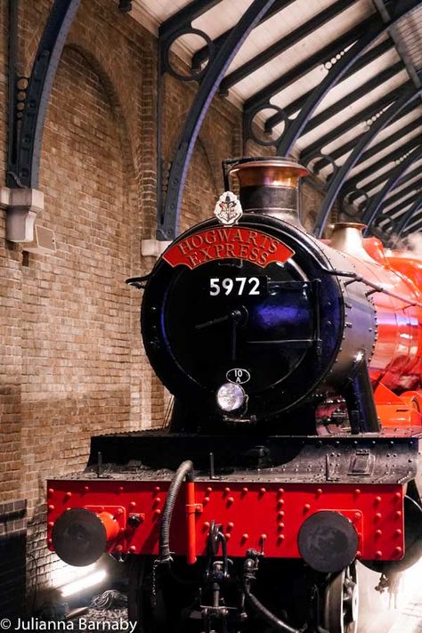 Marauders Slytherin, Granger Hermione, Hermione Draco, Spine Candle, Hogwarts Train, Hery Potter, Harry Potter London, Hogwarts Express Train, Slytherin Harry