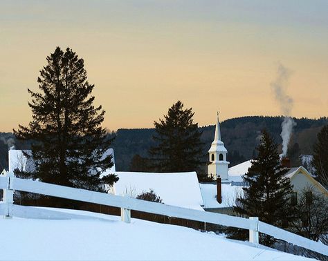 East Corinth, Vermont. Snow Paintings, Happy Hollidays, Green Mountains, Seasons Winter, Painting Snow, Winter Inspo, Winter Photos, Great Pic, Green Mountain