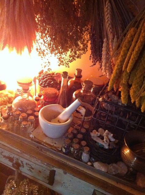 Lessons From The Hearth — What is a Hearth Witch? Magia Das Ervas, Witch Cottage, Kitchen Witchery, Hedge Witch, Witch House, Witch Aesthetic, Practical Magic, Green Witch, Kitchen Witch