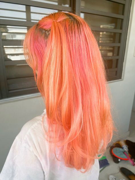 peachy pink hair Purple Pink Orange Hair, Pink Hair Streaks, Pink And Orange Hair, Coral Hair, Light Purple Hair, Sunset Hair, Hair Streaks, Oc Inspo, Hair Coloring