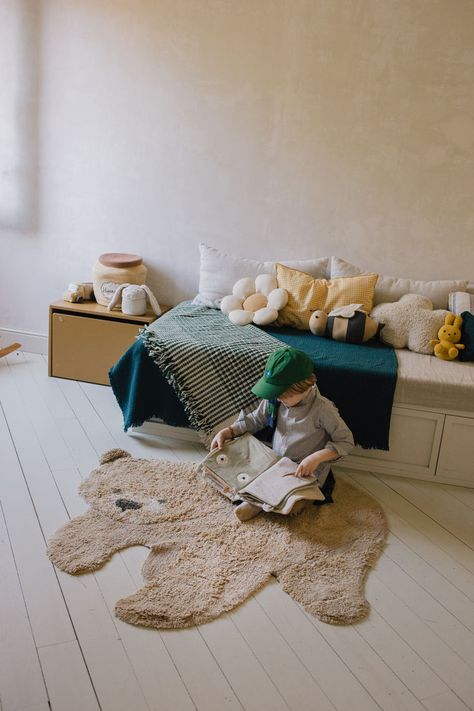 The Bear Animal Rug is perfect for snuggling up, and the favorite addition for any kid's room or playroom and for teddy bear lovers🐻⁠ ⁠ #lorenacanalsrugs #lorenacanals #bear #newrug #kidsdecor #animalrugs Comfortable Reading Nook, Lorena Canals Rugs, Sleepy Bear, Kids Area Rugs, Bear Rug, Animal Rug, Playful Decor, Lorena Canals, Childrens Rugs