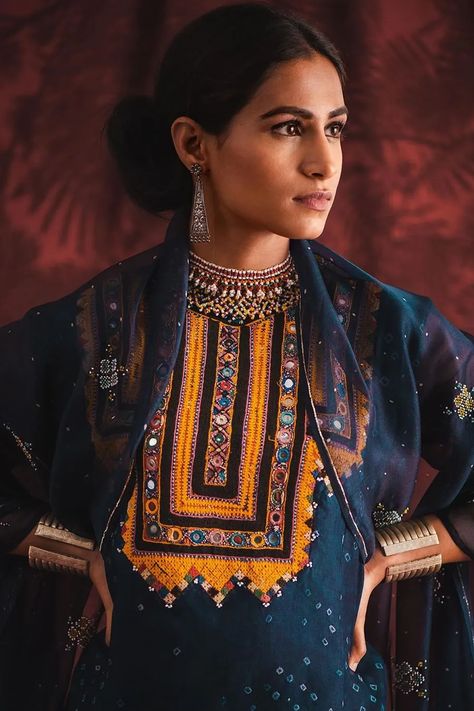 Aratrik Dev Varman of Tilla on embroideries from Kutch and Sindh | Vogue India Long Kurti Patterns, Polish Embroidery, Kutch Gujarat, Kutch Embroidery, Kutch Work Designs, Textile Art Embroidery, Wedding Planning Decor, Kutch Work, Kurti Patterns