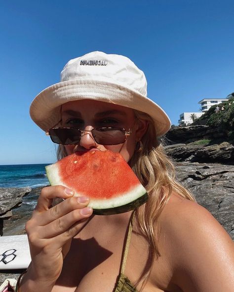 WATERMELON PLEASE 🍉 /// @shannonnutt_ wears 'BIZARRO' in gold tort #Sunglasses #LeSpecs Watermelon Aesthetic, Watermelon Outfit, Aesthetic Selfie, Le Specs, Watermelon, Sunglasses, Collage, Gold, How To Wear