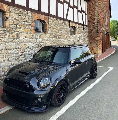 1,414 Likes, 4 Comments - MINI COOPER TREND (@minicoopertrend) on Instagram: “🖤🖤~~Double Tap❤❤ and follow @minicoopertrend @minicoopertrend @minicoopertrend . . Follow…” Modified Mini Cooper, Mini Cooper S Modified, Mini Cooper Modified, Mini Cooper Tuning, Mini Cooper Graphics, Black Mini Cooper, Mini Cooper S R56, Mini Cooper Interior, Mini Hatchback