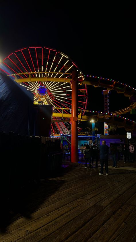 Santa monica pier Santa Monica Pier Night, Pier Santa Monica, Night Video, Santa Monica Pier, Instagram Photo Inspiration, Billiard Table, Roller Coaster, Santa Monica, Photo Inspiration