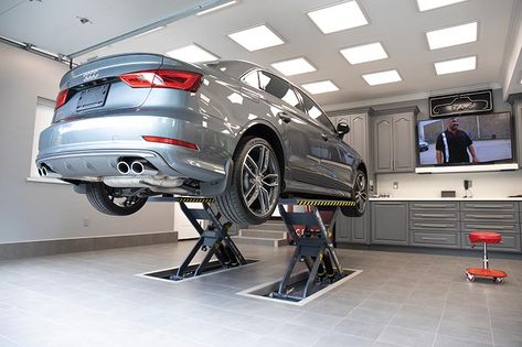 Kayak Hoist, Home Car Lift, Two Post Car Lift, Garage Goals, Garage Car Lift, Auto Service Center, Hydraulic Car Lift, Garage Design Interior, Garage Lift