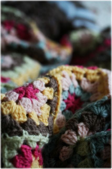 Sun Blanket, Coco Rose Diaries, Evening Sun, Granny Square Blanket, Taking A Break, Love Crochet, Granny Squares, Crochet Granny, My Heart Is Breaking